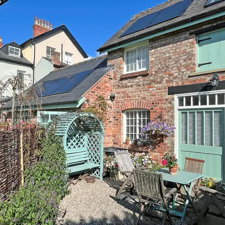 The Old Coach House * York
