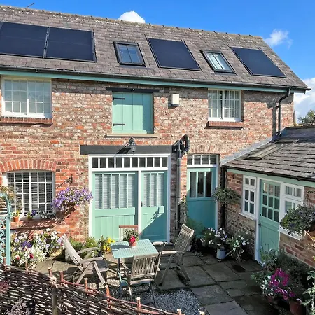 The Old Coach House * York
