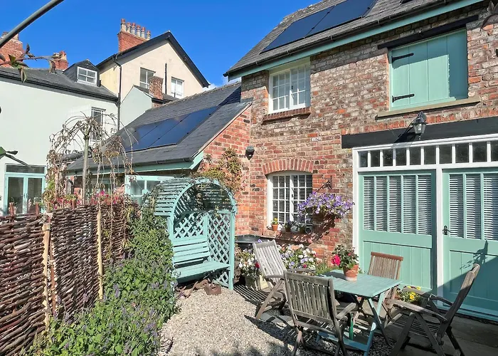 The Old Coach House * York